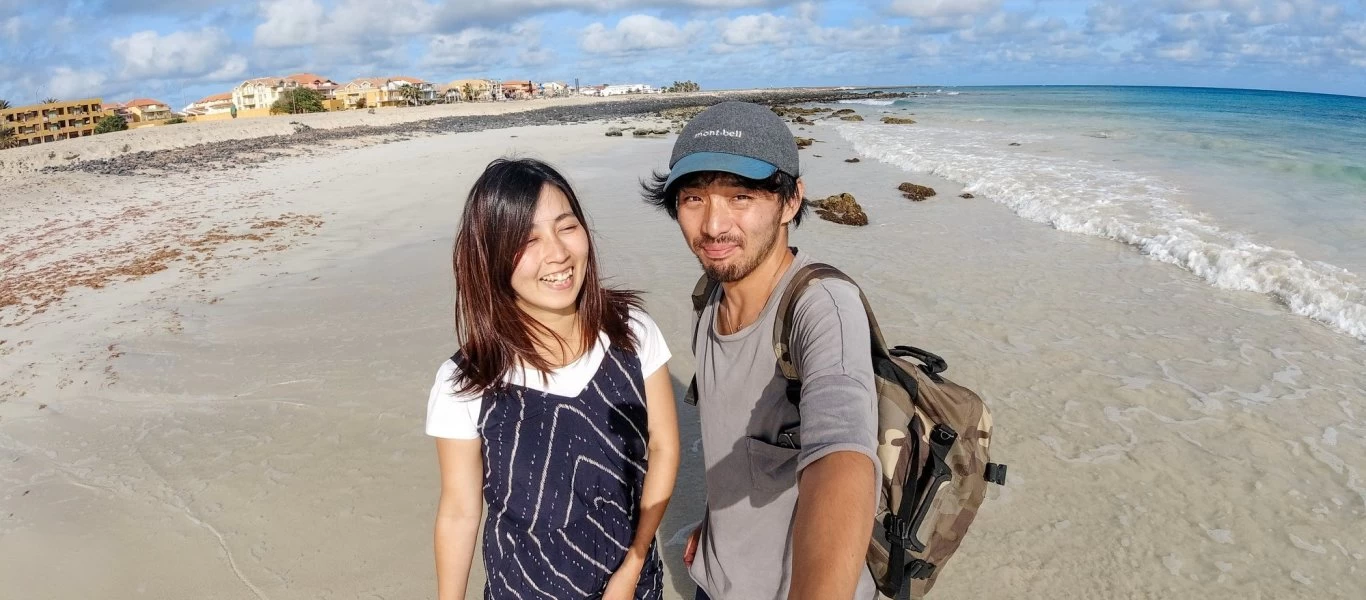 Ζευγάρι παγιδεύτηκε στην στην Αφρική λόγω lockdown και έγινε... πρέσβεις Ολυμπιακής ομάδας (βίντεο)